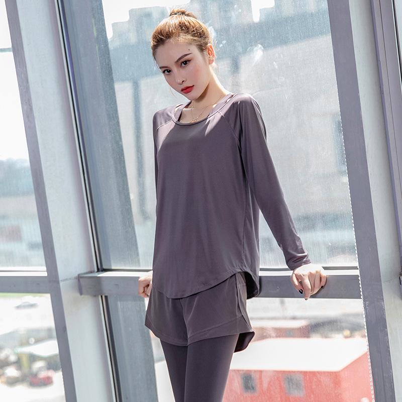 Women s Fashionable Long Sleeve Yoga Top: Breathable, Quick-Dry, Loose-Fit Sports Cover-Up XL