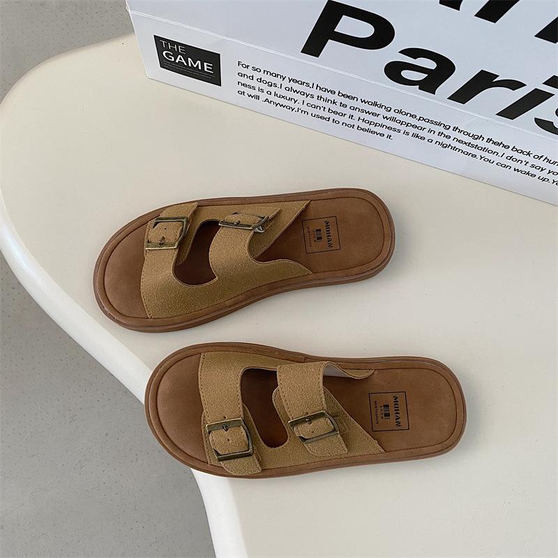 2025 summer new soft-soled outer wear belt buckle cool slippers women's retro casual flat beach shoes