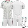 Football – Tenues de football