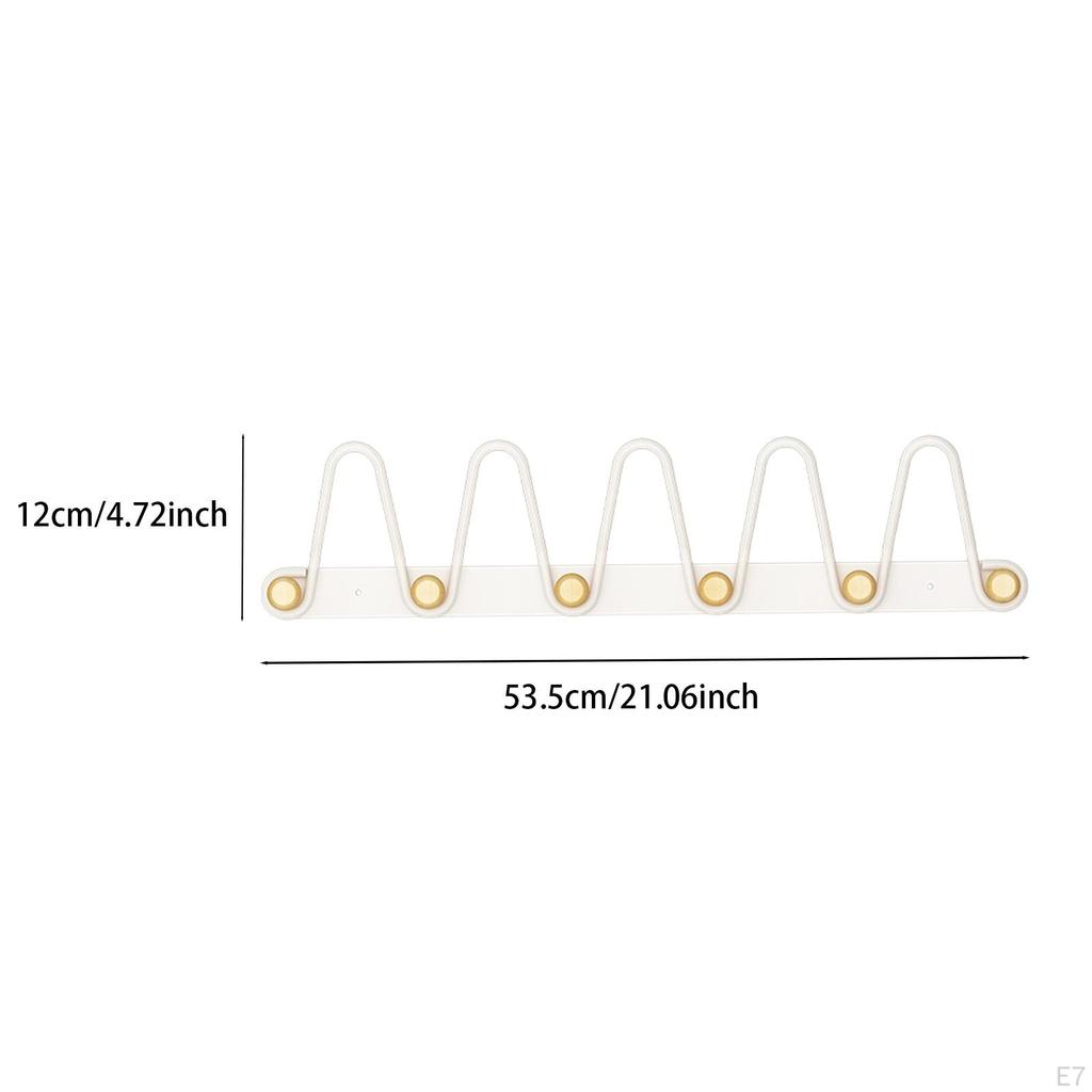 Elegantní dřevěné nástěnné háčky pro organizaci domácnosti