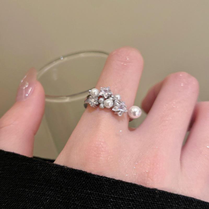 Sweet Fashion Unique Design Zircon Star & Pearl Open Ring - Light Luxury High-End Simple Index Finger Ring for Women