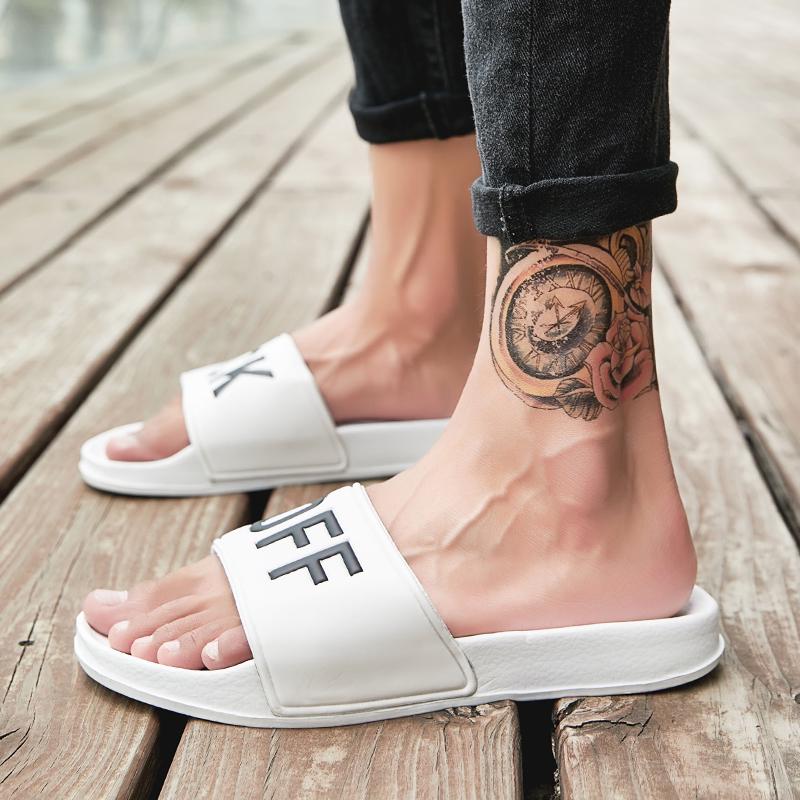 Slippers for Men and Women Lightweight Soft Comfortable Summer Slippers Fashion Outdoor Indoor Slippers Couple Non-slip Flip Flops