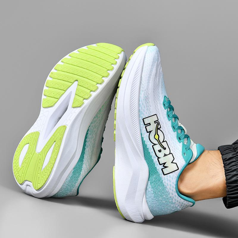 Nya löparskor med kolfiberplatta herrplattform Guochao sportskor dämpning promenadskor Mode Sneakers spot