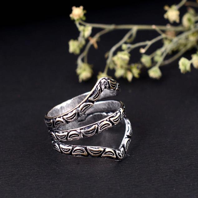 Handmade Arthritis Support Ring – Adjustable Silver Therapy Splint for Fingers