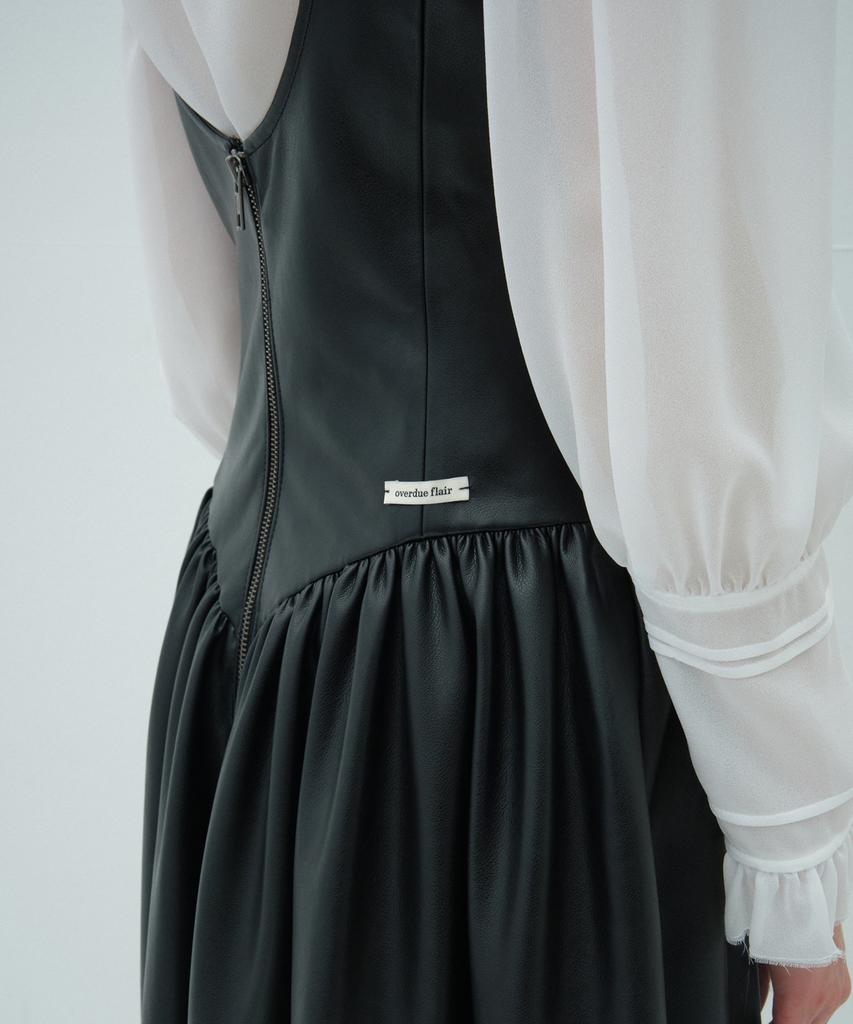 Obeodyupeulleeo Square Neck Leather Long Dress_Black