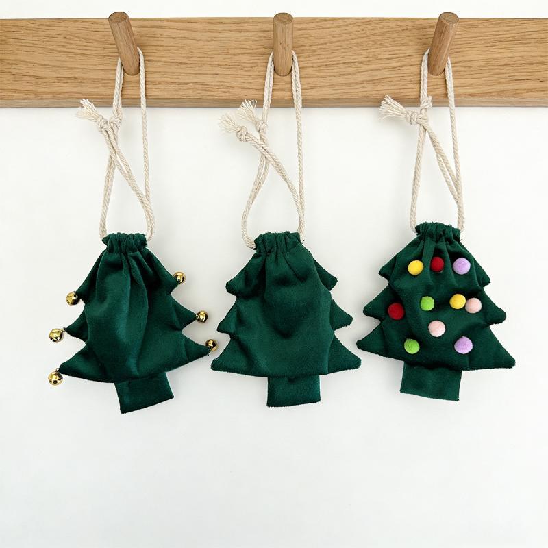 2026 New Atmosphere Christmas Tree Shaped Drawstring Gift Bags Christmas Tree Decoration Gift Bags