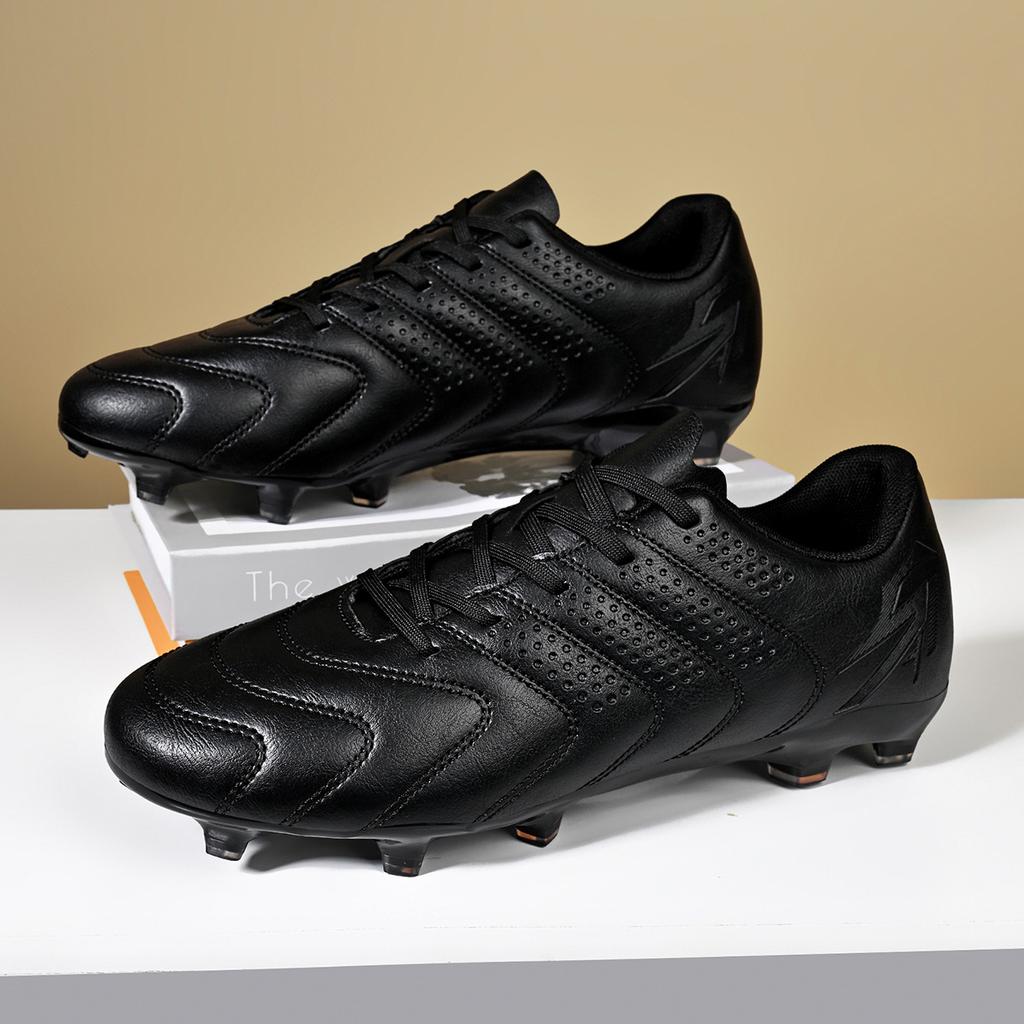 Low-Top Football Boys And Girls Adult Football Shoes Non-Slip, Wear-Resistant And Shock-Absorbing Football Shoes