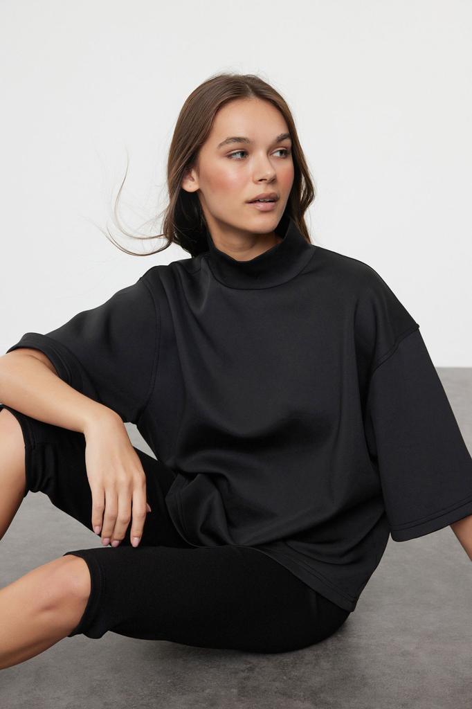 Women's Fashionable Stylish Sweatshirt Black Oversize Wide Fit Stand Collar Three Quarter Sleeve Knitted Sweatshirt