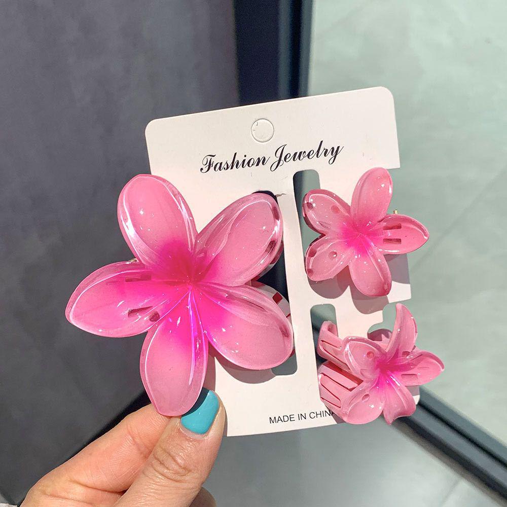 Plumeria Claw Clip: European & American Stylish Hair Accessory for Updos