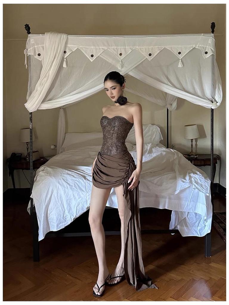 Women's Coffee Lace Embroidered Strapless Camisole with Padded Bust and Cinched Waist