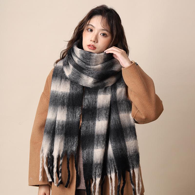 Scarf women's autumn and winter new plaid thickened shawl high-end atmosphere warm scarf