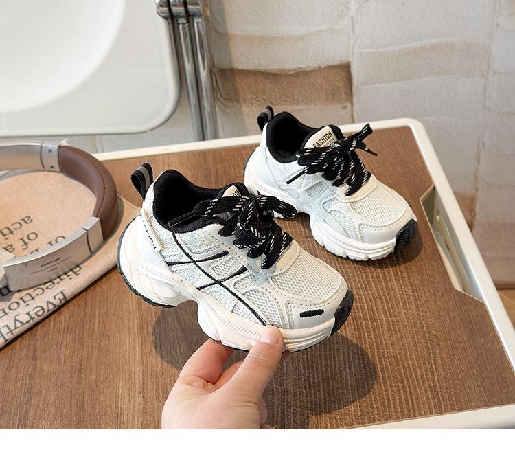 Scarpe alla moda per bambini in stile coreano - Primavera 2026: Scarpe da ginnastica leggere e comode per la corsa per ragazzi e ragazze.