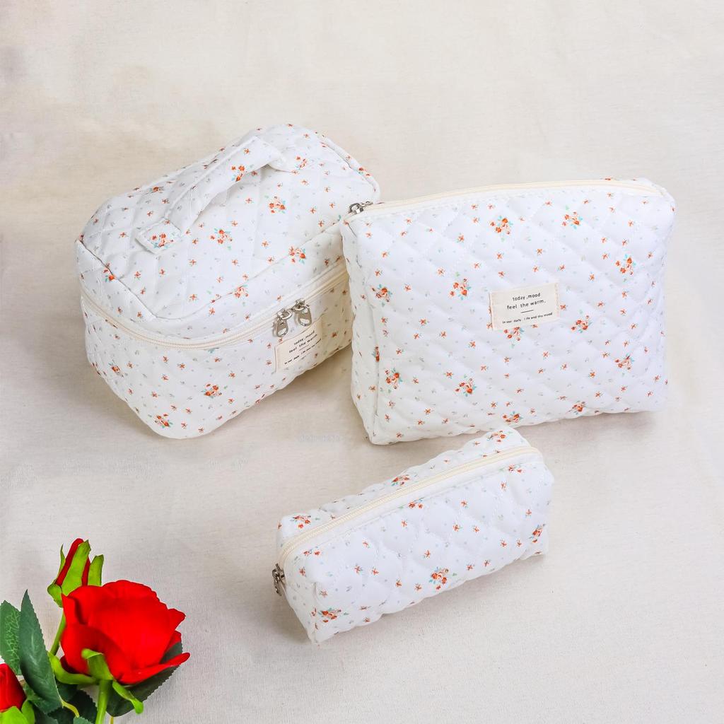 Floral Quilted Cotton Travel Makeup Bag Set – Portable, Large Capacity, 3-Piece