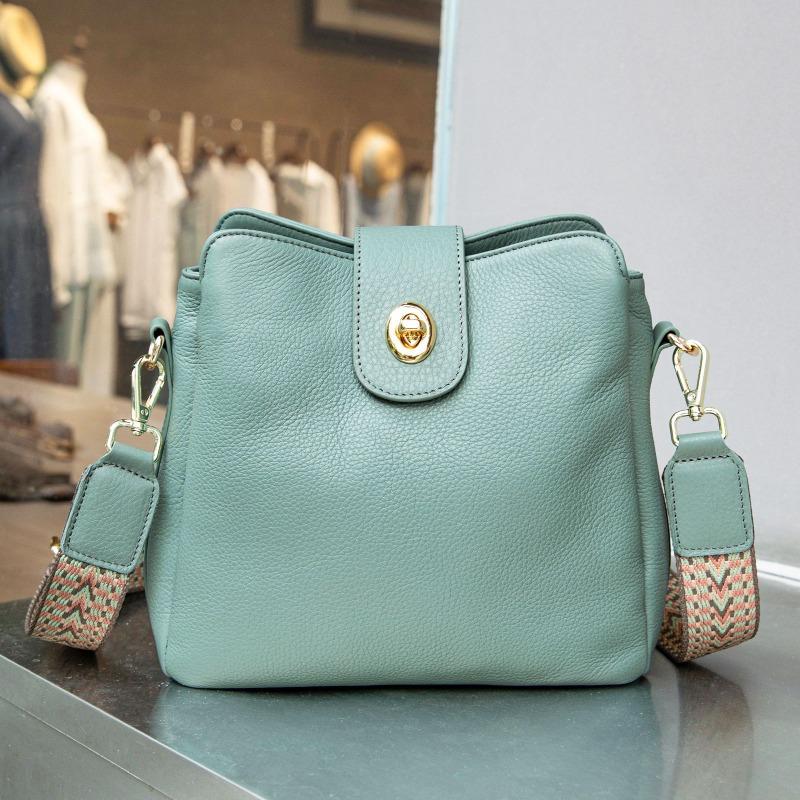 Genuine Leather Fashionable and Versatile Crossbody Bag High-end Shoulder Bag Simple and Large-capacity Commuter Bag