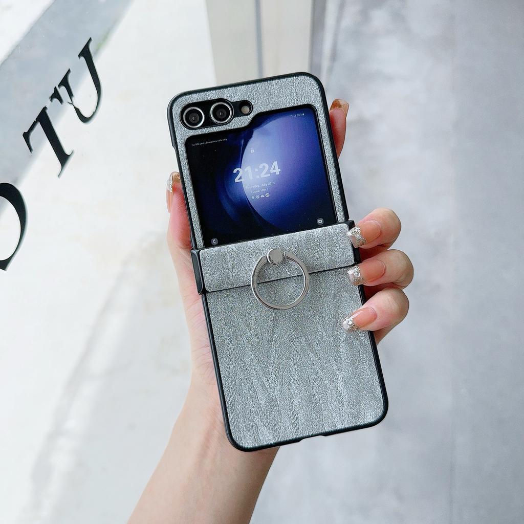 For Samsung Galaxy Z Flip7 FE 5G/Z Flip6 5G Feather Pattern PU Leather Coated PC Phone Cover with Ring Kickstand