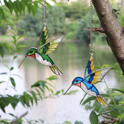 Kolibri Sonnenfänger Buntglas Kolibri Sonnenfänger Bunte Vogel Hängedekoration für Fenster Garten Hof Außenbereich