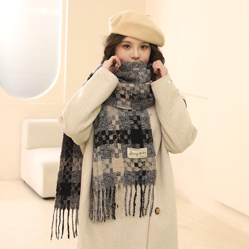 2024 New Autumn And Winter Atmosphere Plaid Fringe Warm Scarf For Couples, Thick Long Scarf Gift