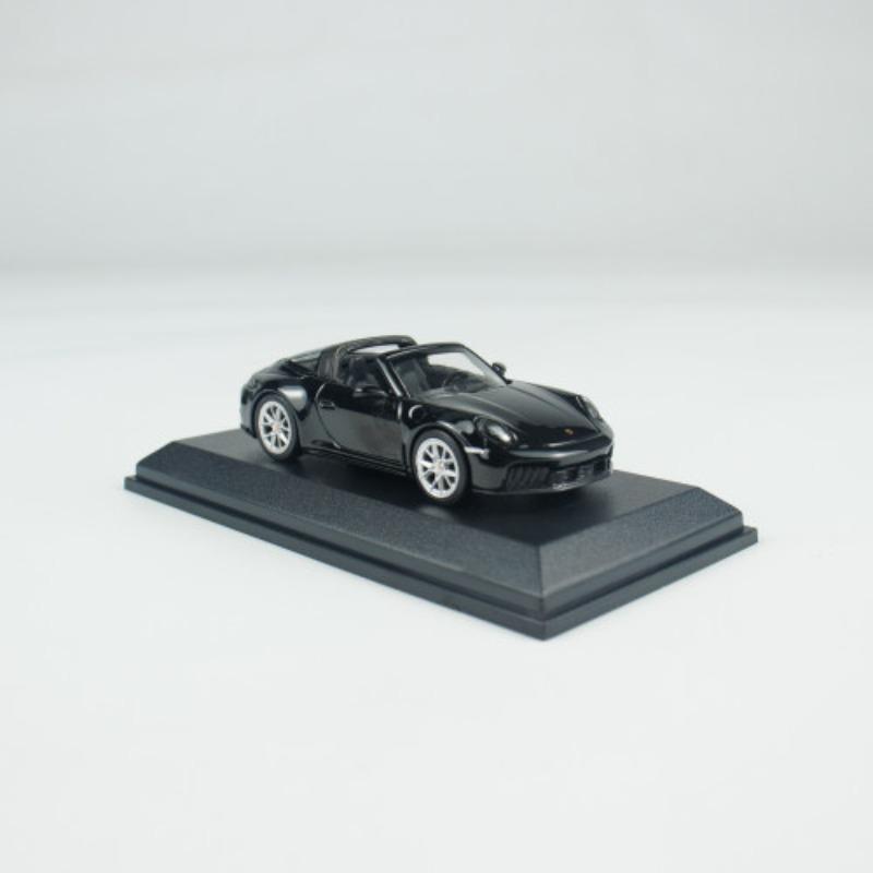 

Minichambers 1:64 911 (992.2) TARGA 4 GTS alloy die-casting car model boy toy birthday gift desktop ornament