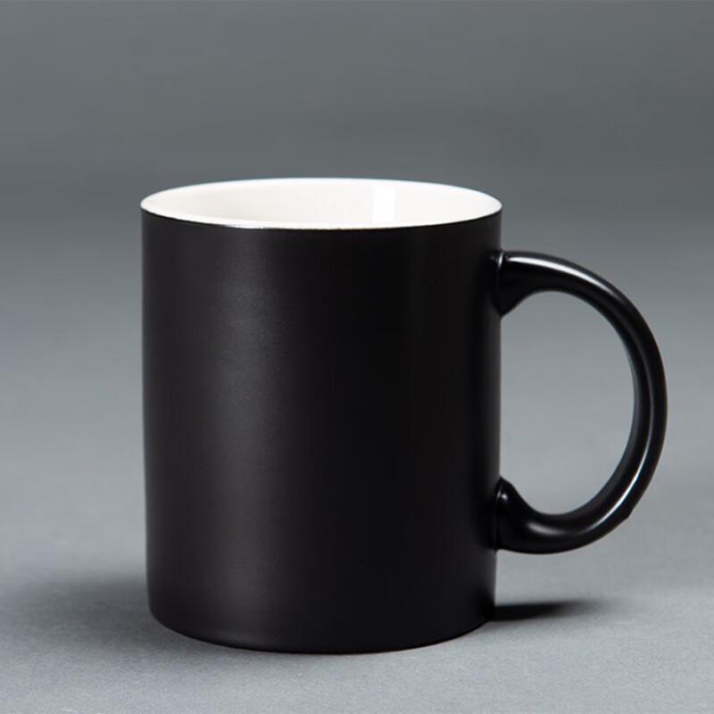 Simple Ceramic Mug with Lid and Spoon