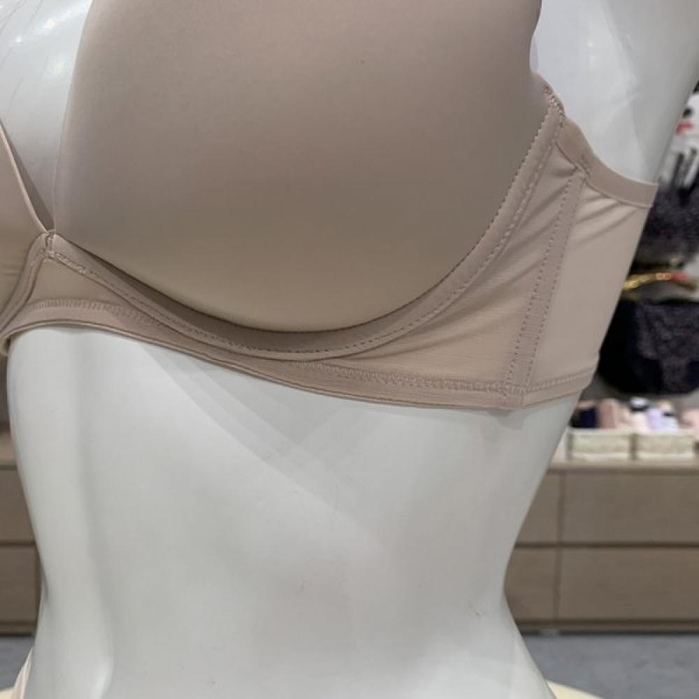 Triumph Beige Invisible No Wire Bra Hipster Panty Set Tcbs111849tbbs872290co 