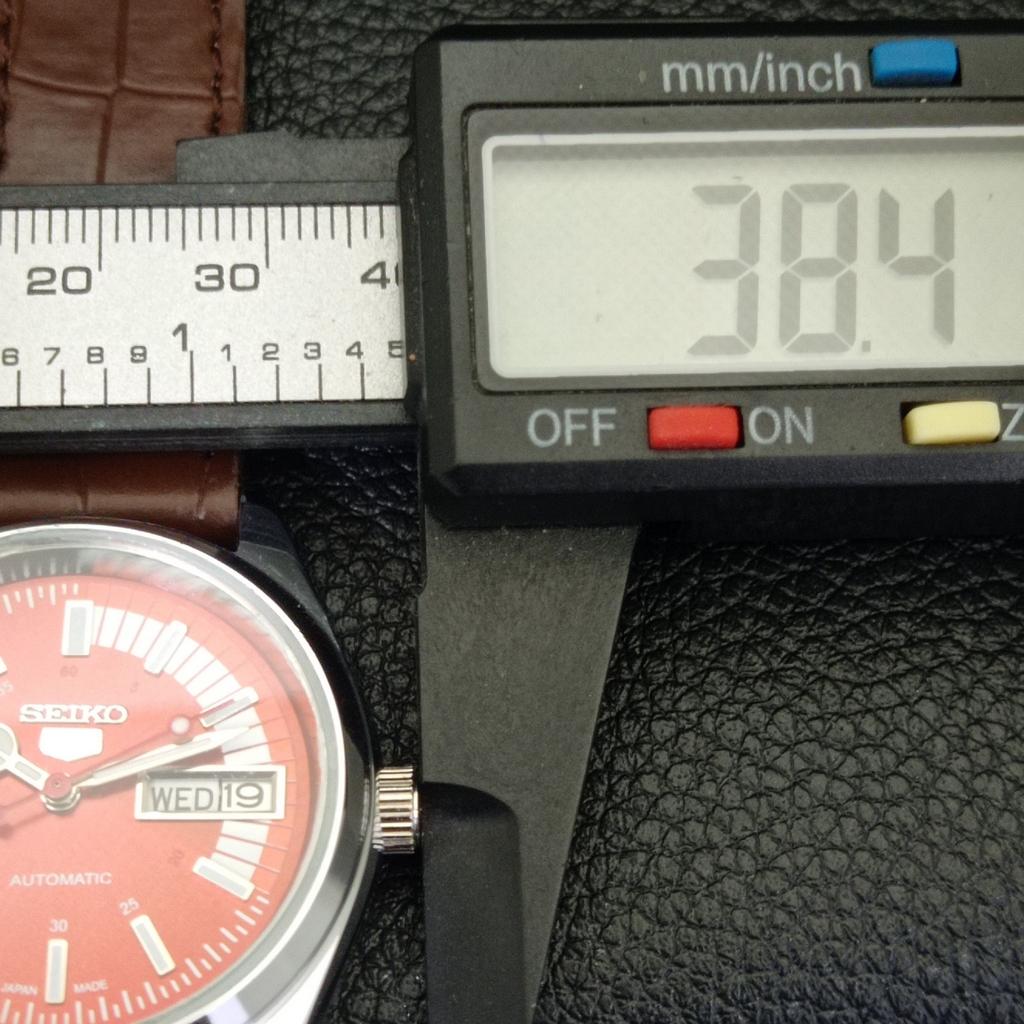 VINTAGE REFURBISHED SEIKO 5 AUTOMATIC 6309A JAPAN MENS RED DIAL WATCH A440741-4