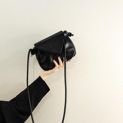 Retro Small Bag, Female Trend, Niche, Versatile, Single Shoulder Crossbody Bag, Soft Leather Pleated Small Bag чёрный