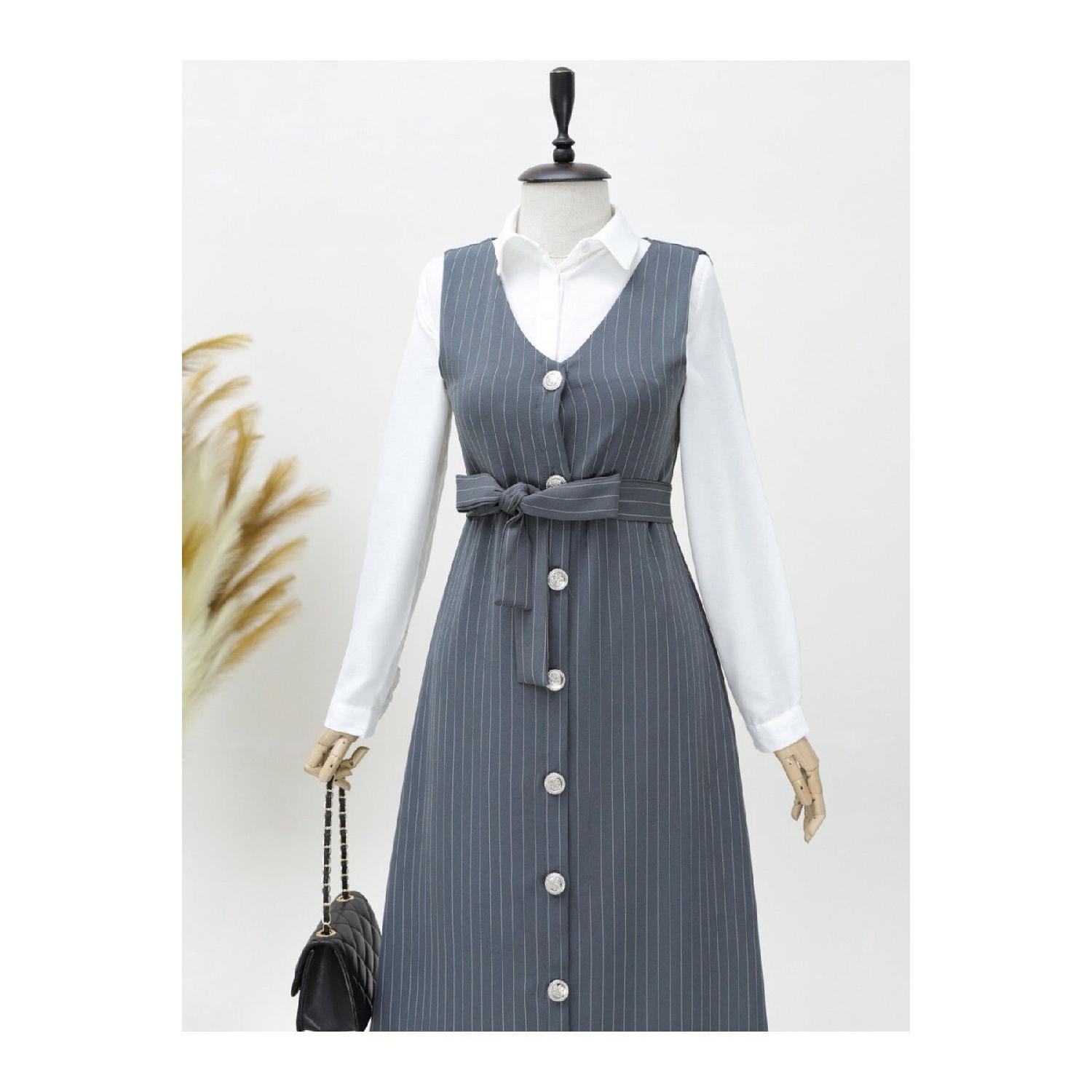 

Полосатый жилет на пуговицах с поясом 36 коричневый