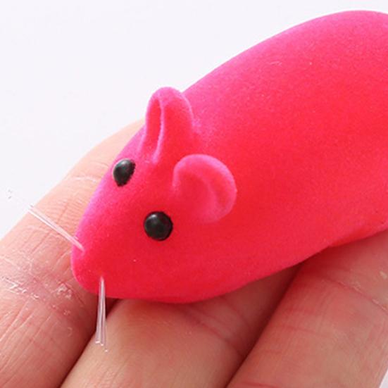 Squeaky Cat Toys Realistic Mouse Shape Interactive Chew Toy with Gnawing Sound Cat Play Teething Toys for Indoor Cats Energy Relief and Fun