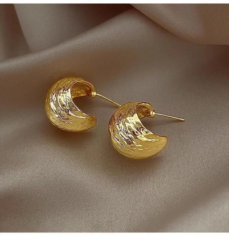 

Golden Big hoop Earrings Korean Geometry Metal Earrings For women Female Retro Drop Earrings 2025Trend Fashion Jewelry
