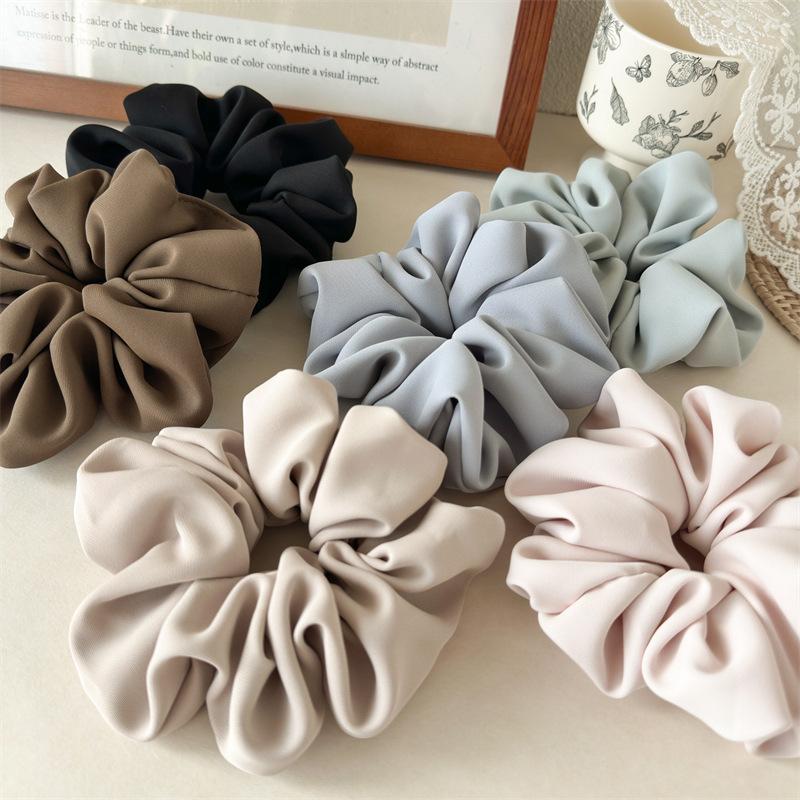 Sweet and Simple Texture Fabric Satin Large Braided Hairband, Large Size, High-end Style Hair Accessory Hair String, New Design