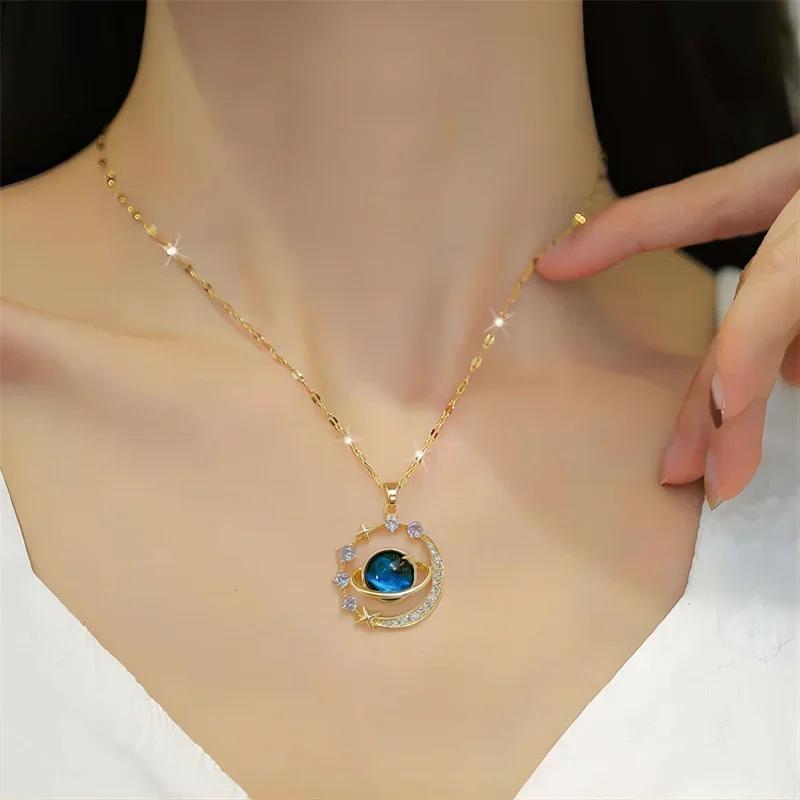Delicate and Beautiful Starry Pendant Necklace With Micro-Inlaid Zirconium Luxury Pendants