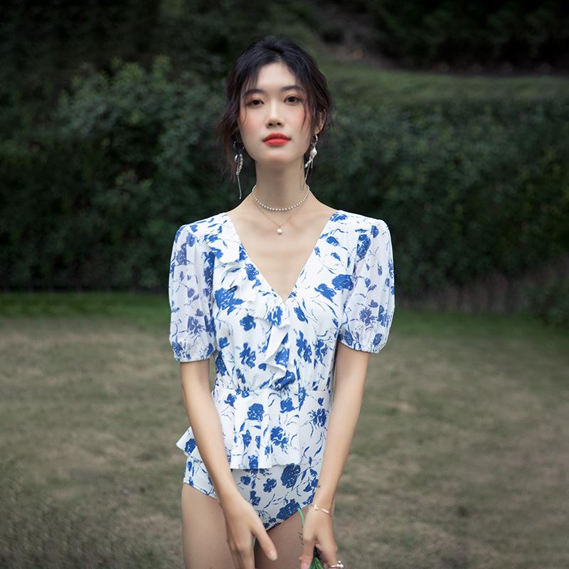 White blue shirt women's swimsuit sexy triangle one-piece slim swimsuit girls vacation winter hot spring swimsuit