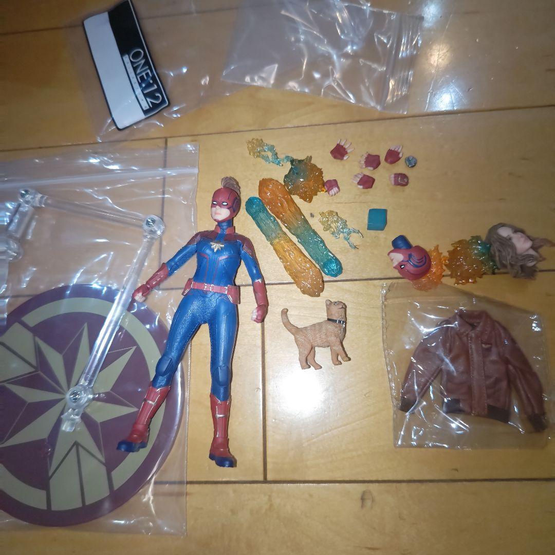 

[USED] mezcoone:12collective Captain Marvel