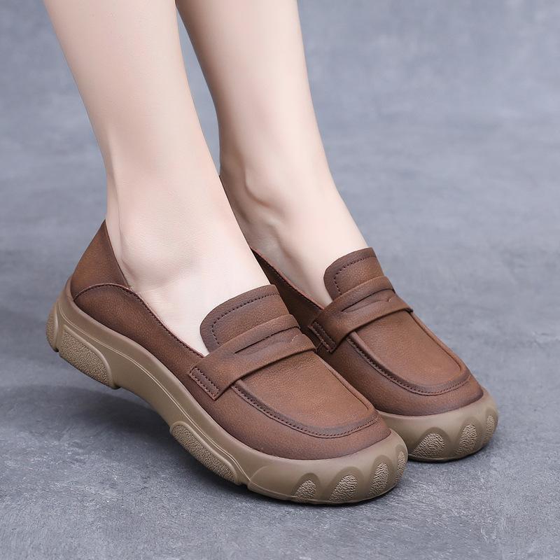 Genuine Leather flat loafers for spring and summer 2025 soft soled comfortable Shoes for mothers Women's shoes slip resistant