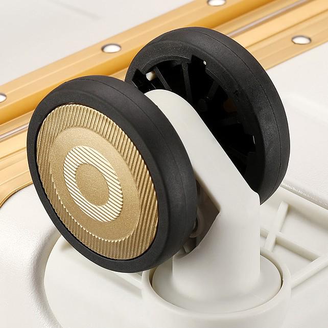 Lightweight Aluminum Spinner Trolley Case with Durable Frame & Large Capacity for Short Trips