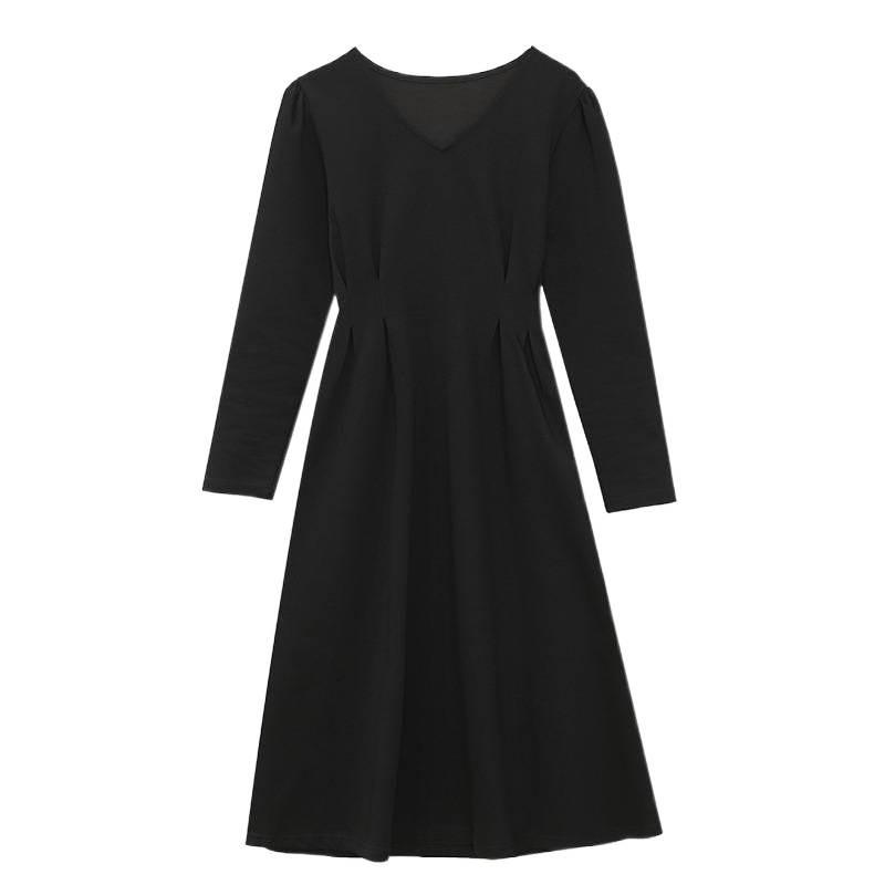 Elegant Black V-Neck Plus-Size Long-Sleeve Dress for Spring and Autumn