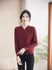 Autumn 2026 Women's Chinese-Style Knitwear: Fashionable Mother's Top and Sweater Set