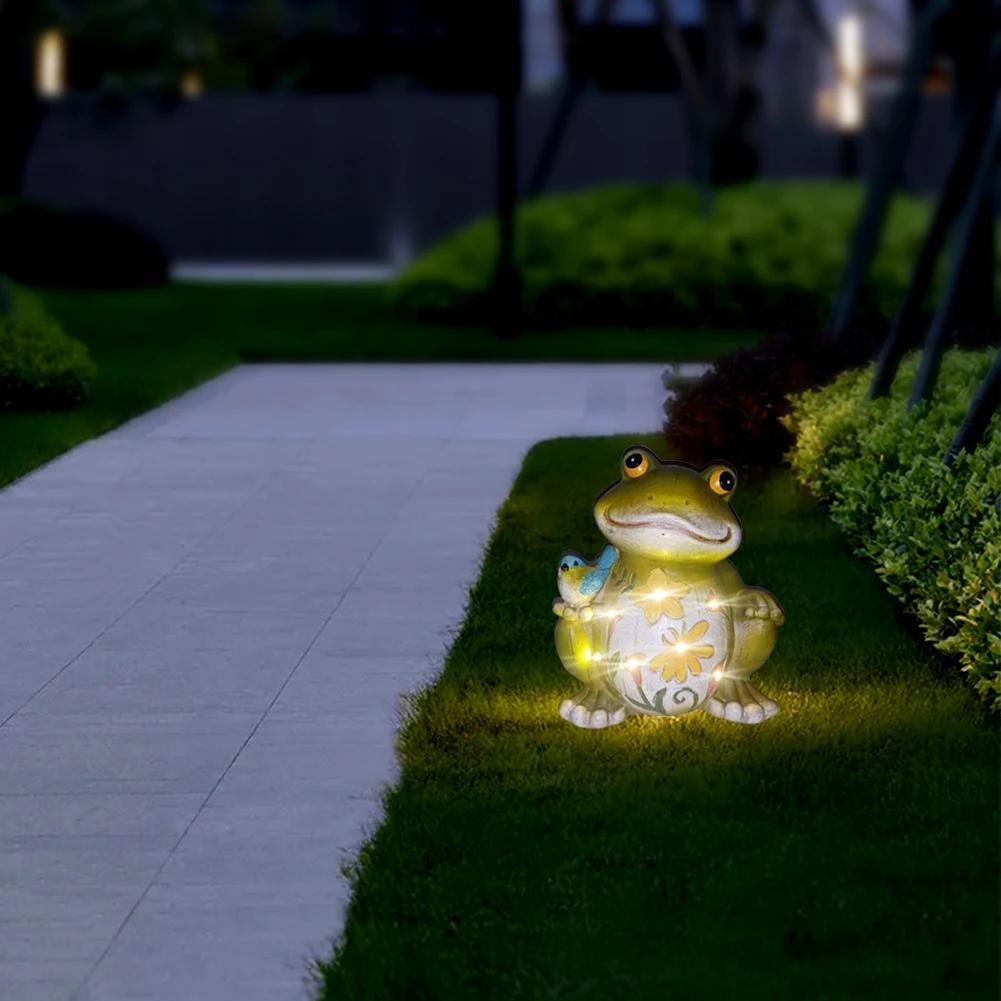 Solar Powered Frog Figurine Light Waterproof Cute Frog Night Light Creative Funny Frog Ornament Courtyard Decoration