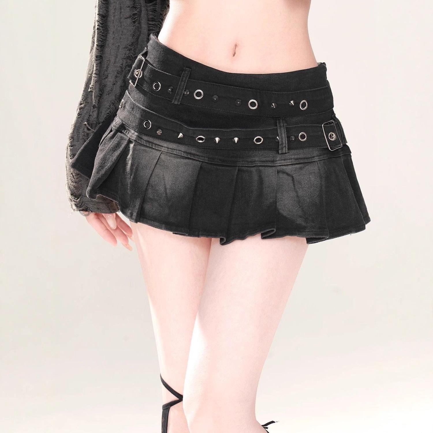 Damen Blauer Schwarzer Nieten Gürtel Denim Rock Y2K Harajuku High Street Mode Sexy A-Linien Minirock Sommer Kleidung M schwarz
