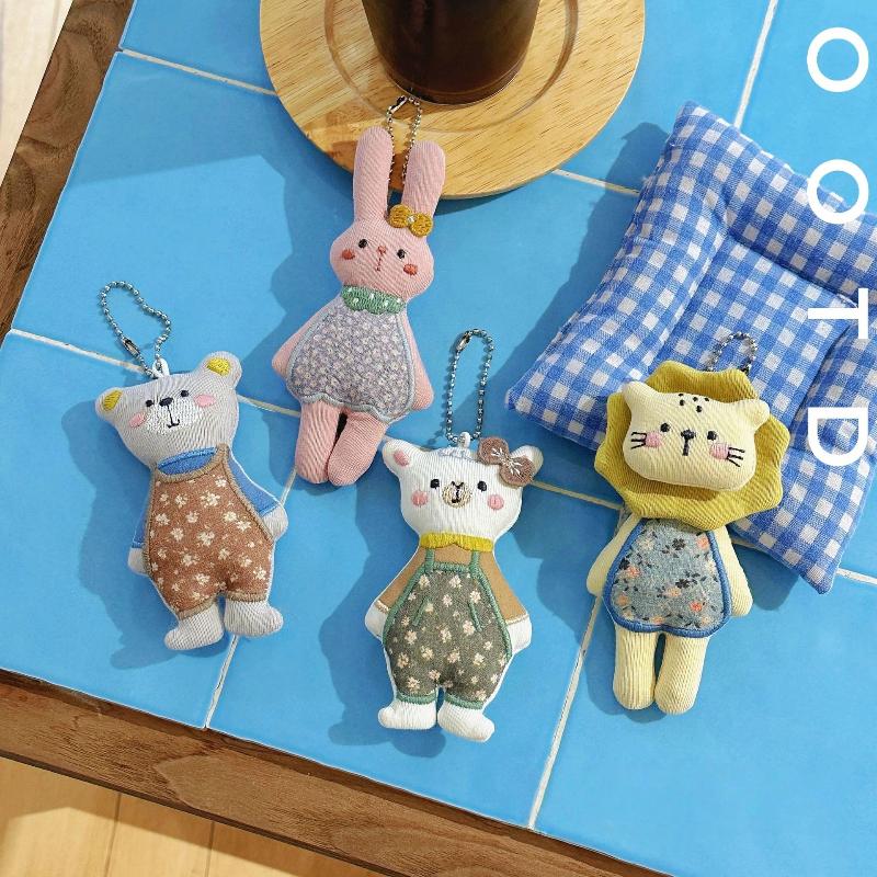 Cute Floral Cloth Animal Keychain Ins Style Lion Bear Rabbit Sheep Fabric Doll Pendant Cute Backpack Decor Daily Gift Accessory