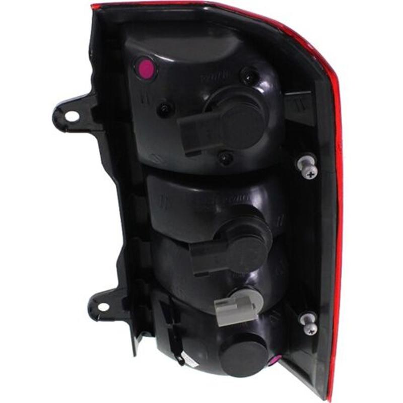 Rear Tail Light Assembly With Halogen Bulb Brake Reverse Stop Lamp for Jeep Patriot 2007 2008 2009 2010 2011 2012 2013-2018