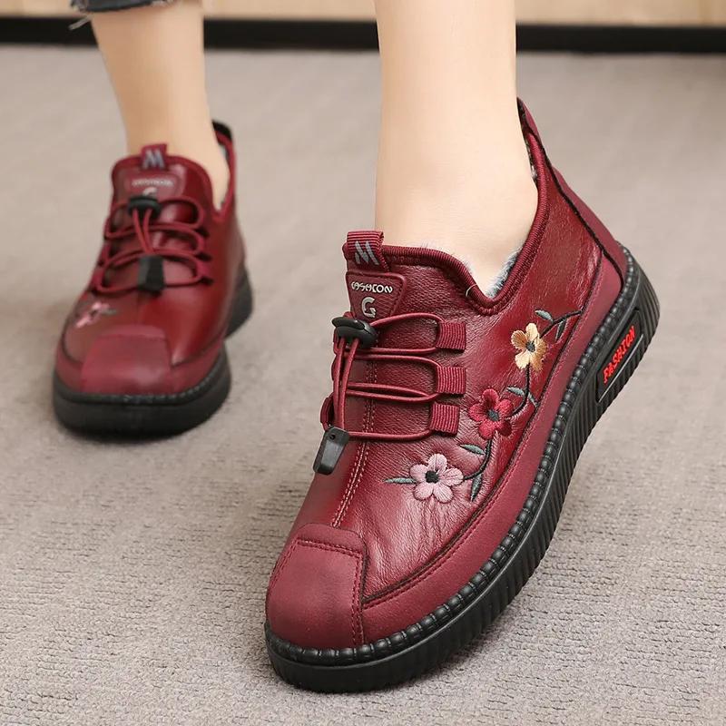 2026 Winter Stylish Warm Cotton Shoes Boot Non-slip Waterproof Mothers Shoes Thick Bottom Comfortable Embroidery Shoes for Women