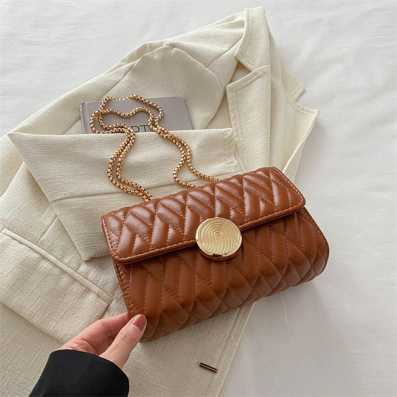 Trendy 2024 Simple Chain Crossbody Bag Chic Quilted Shoulder Bag For Women Fashion