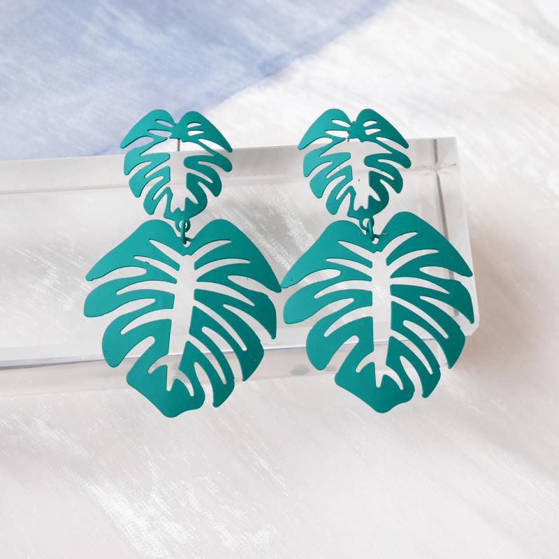 

New Fashion Leaf Pendants Women s Hanging Earrings Colorful Metal Imitation Pearl Leaves Plant Element Ear Zircon Collection