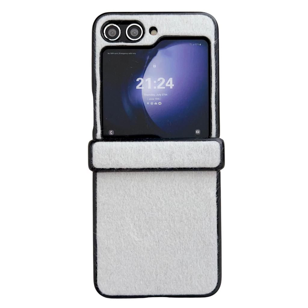 Samsung Z Flip 3/4/5/6/7 Mink Plush Three-Section Case