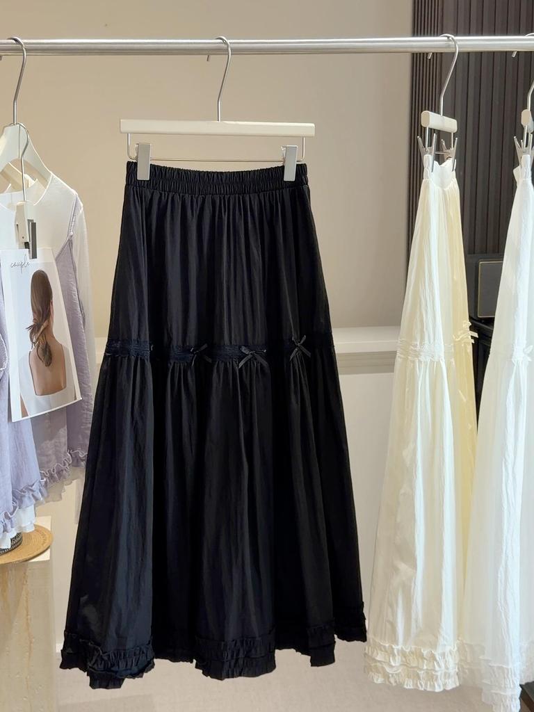 Women's A-line White Cake Skirt with Bowknot and Wood Ear Edge, Spring 2026 Collection - Mid-length, Loose, Slimming, Large Hem.