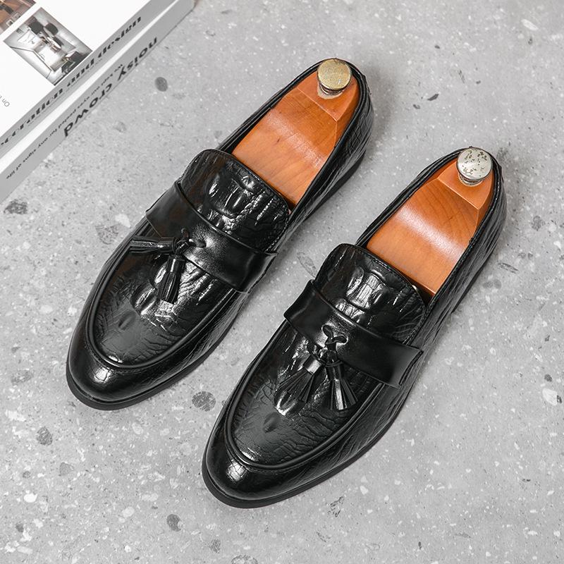 Men's Plus Size Crocodile Pattern Slip-on Loafers - Trendy Casual Leather Shoes