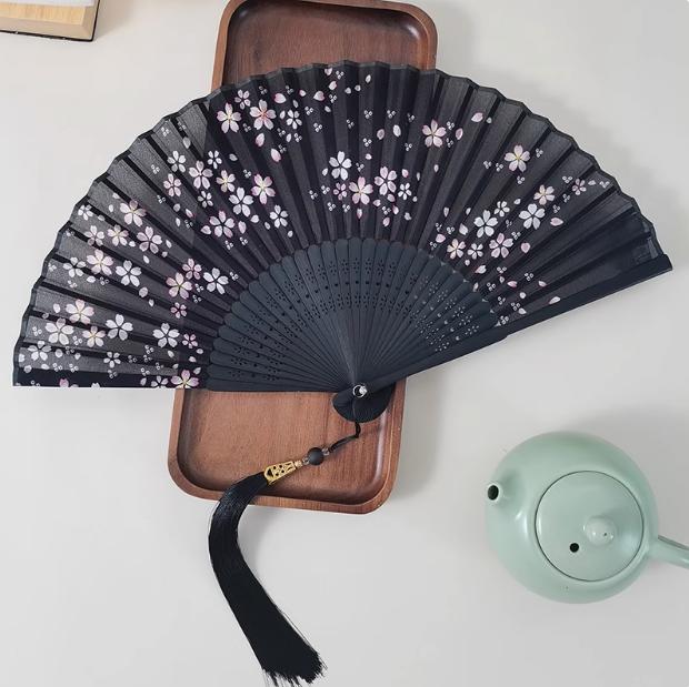 Vintage Chinese Style Portable Folding Fan Party Wedding Dance Hand Fans Summer Bamboo Craft Gift Room Decoration Ornaments New