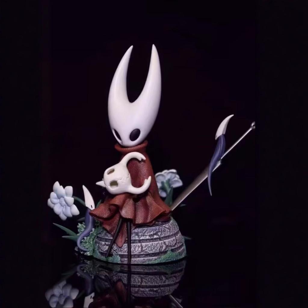 The Hollow Knight Action Figure Hornet Figures Pvc Sitting Posture Statue Model Collection Decorations Toys Kid Birthday Gifs