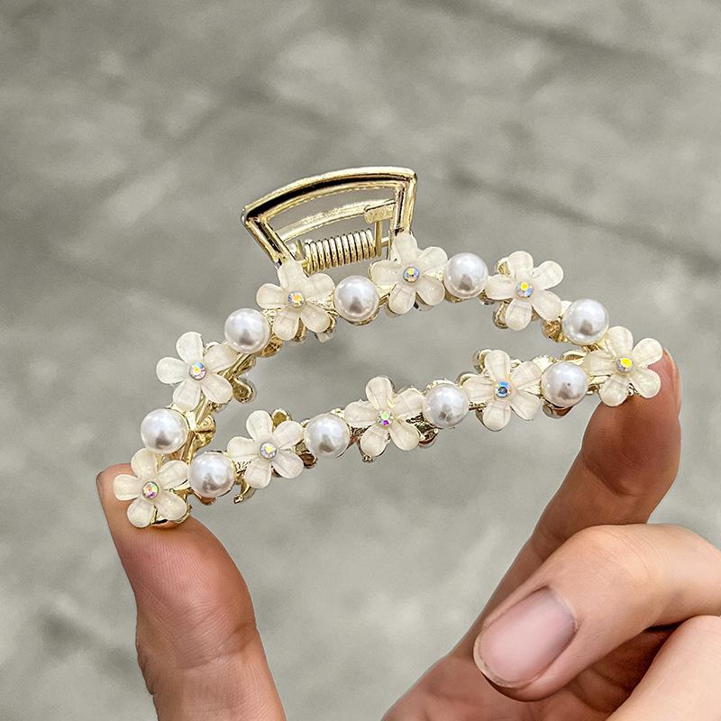 2025 New Flower Medium Grab Clip French Elegant Temperament Pan Head Hairpin Internet Celebrity Pearl Glazed Metal Hair Grab